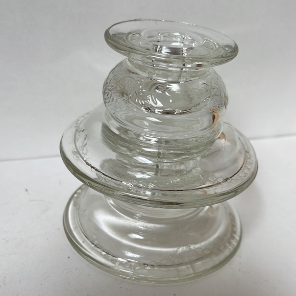 Vintage 1980 Madrid candleholders set of 2 pressed glass scroll floral design - Picture 7 of 10